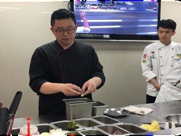 外廚示範
